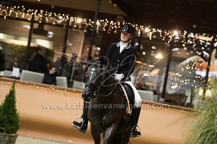 Dominique van Dalsen - Zky