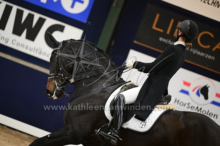 Danique Swinkels - Davidoff