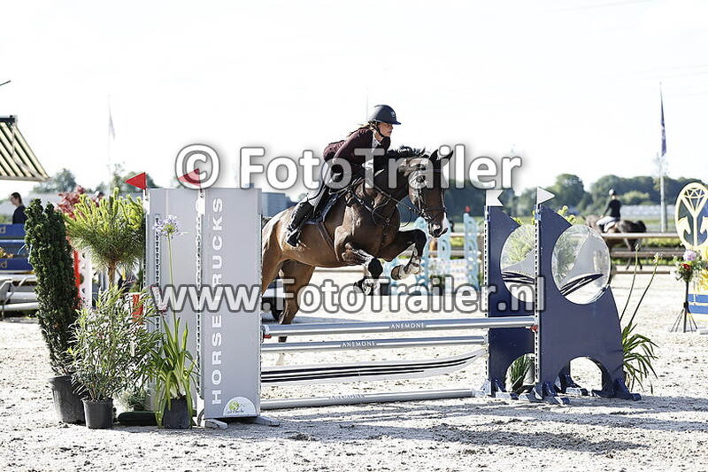 valerie van kesteren