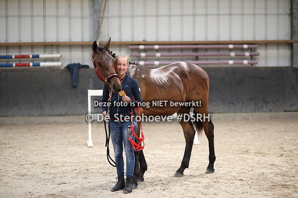 mannelijke jaarlingen springen