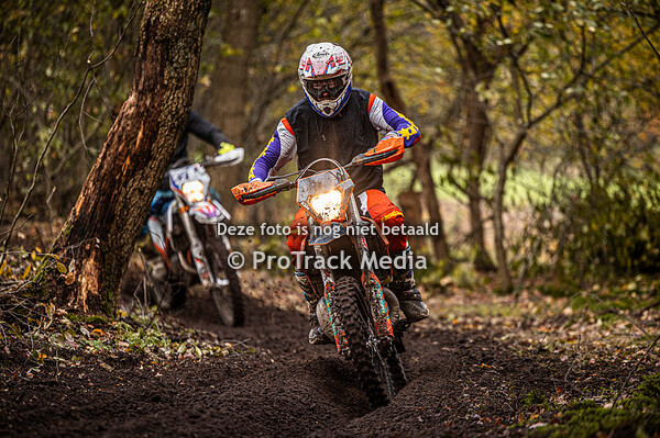 Oranje en Rode Spatborden Offroad Markelo