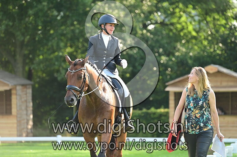 Austies Don PeÌrignon