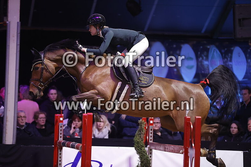 samantha alexis mackenzie