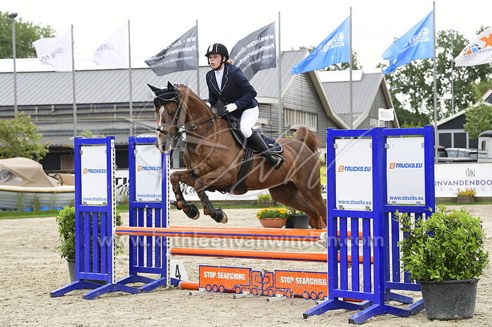 Michelle Duiker - Iggy Analea