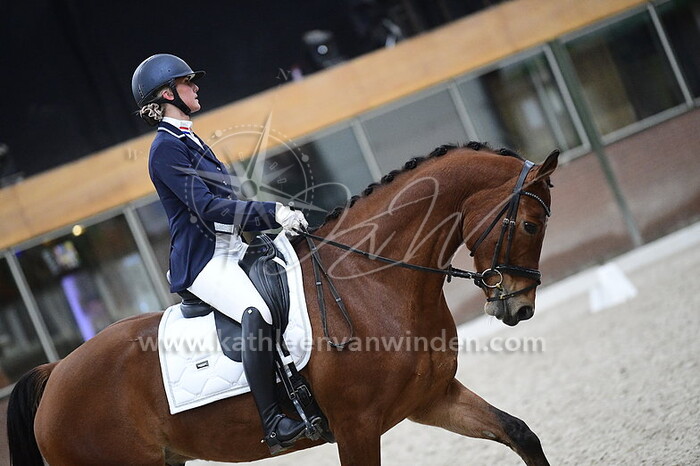 Noa van de Pol - Mambo VB