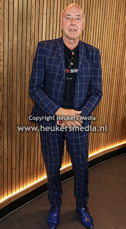 premiere Adam & Eva 2.0