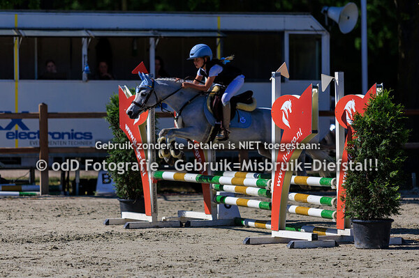 PonySpektakel De Vosberg 70cm-ab 10-05-25