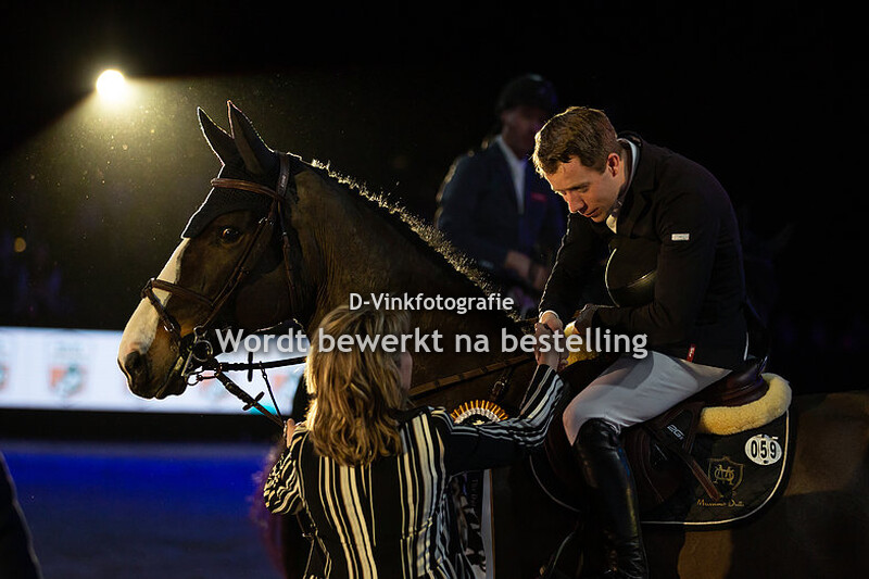 International jumping competition 1.60