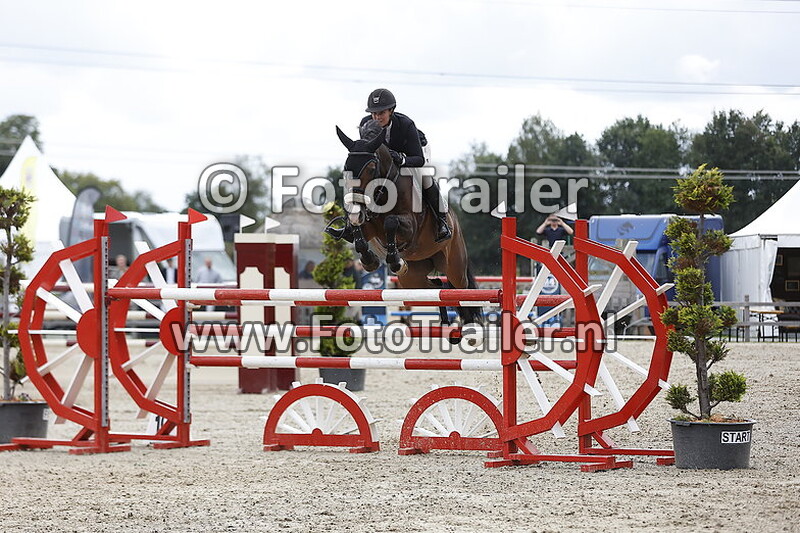 monique van den broek