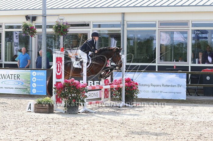 Dana Mouwens - Autumn Boy