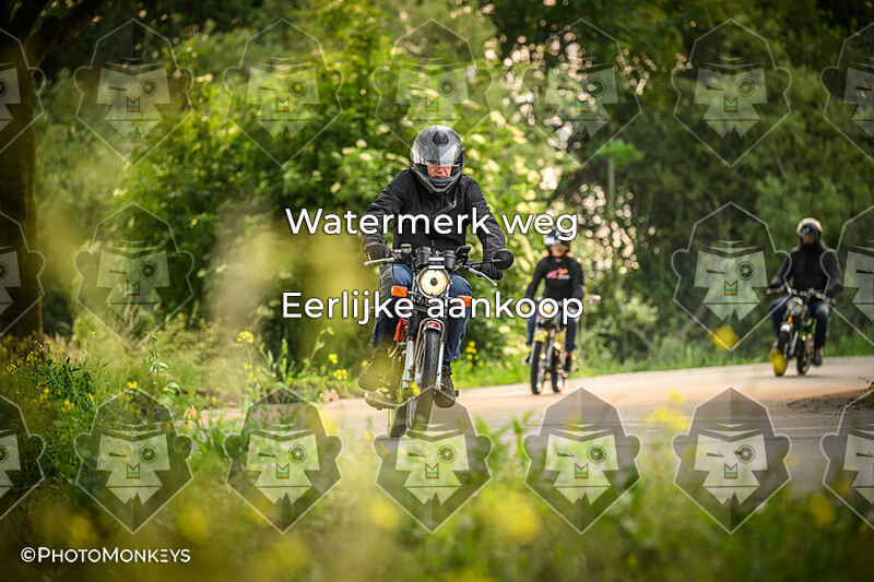 Elfstedentocht voor Motoren/ Locatie Huns/ 06:30 - 07:00  -- ONLINE --