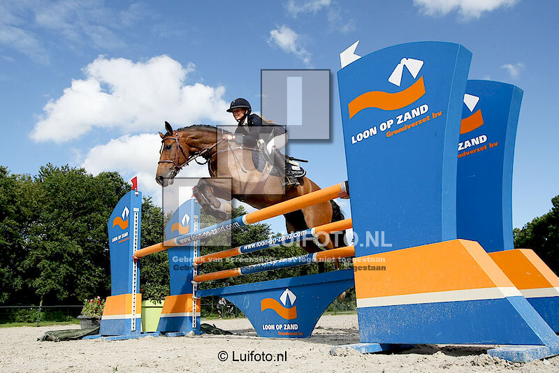 Springen Regio outdoor Pony's