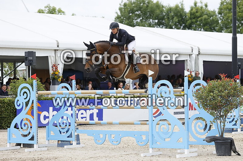 julia houtzager kayser