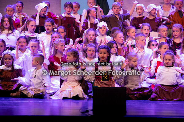 01. De nieuwe koning_Openingslied