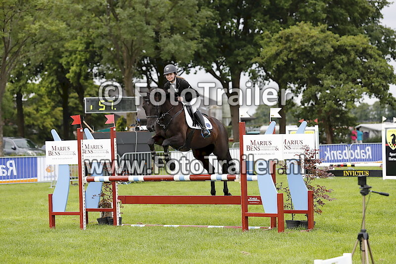 Yanou van der Meijde