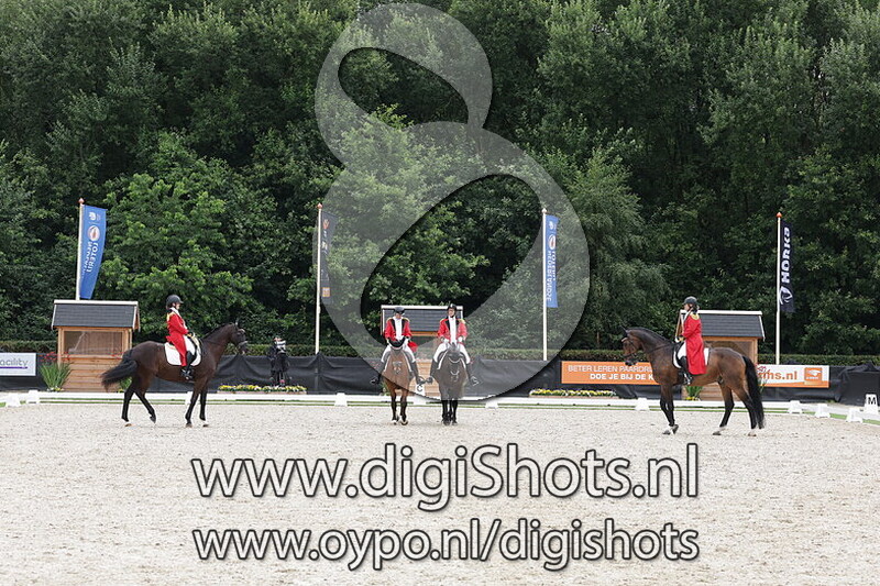 The Greatest Showwomen