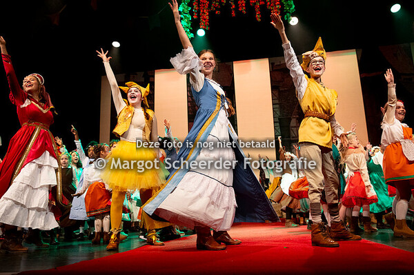 16. Het Huwelijk – Leve de Legende