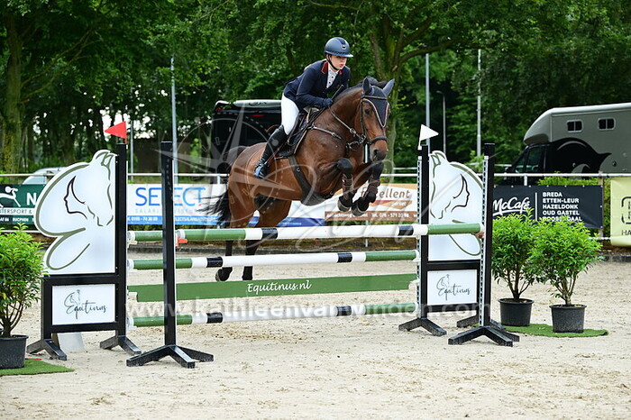 Amber van den Maagdenberg - Jaguar