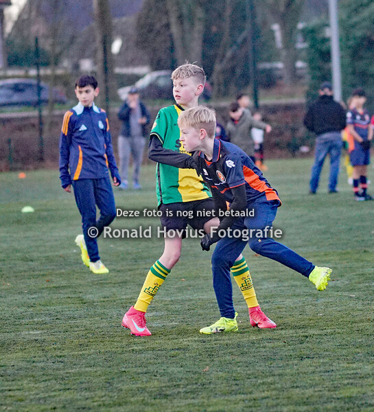 13-12-2025 Huizen JO11-4 - Sporting Almere JO11-3