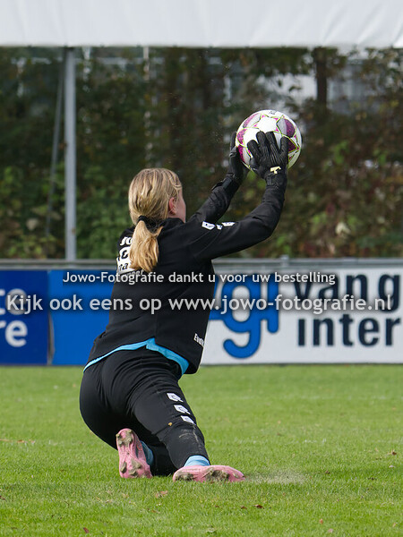 Naaldwijk Mo17-2  --- Den Hoorn Mo17-1  Zat 27-9-25