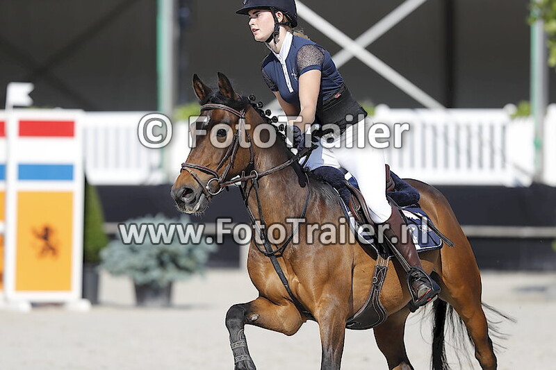 Sanne Van der Wetering