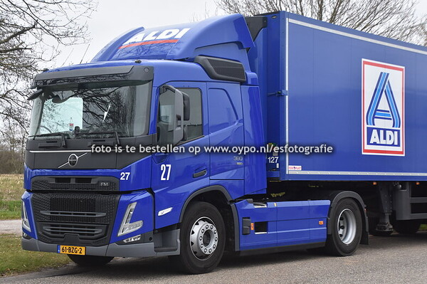 9-4-2025 Truckspotting A7 Drachten Fietsbrug