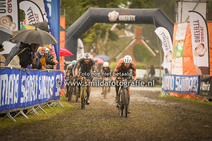 Start Gravel onefifty 150 2024