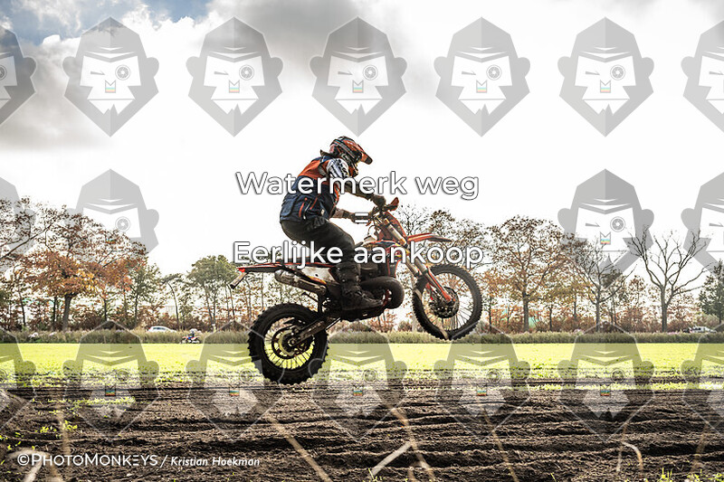 -- ONLINE -- OTR Handel - locatie Jump - Spatborden oranje en rood