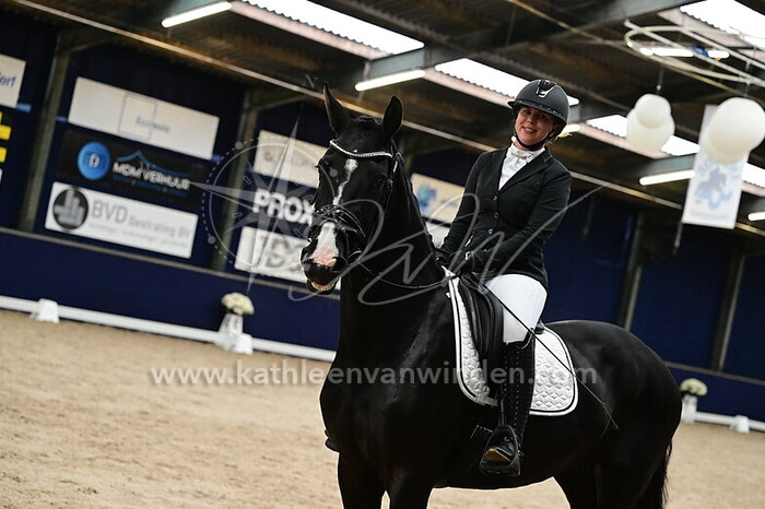 Luna Kaijen - Ouliana JS