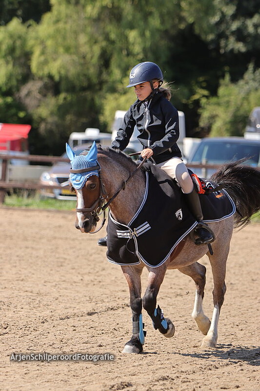 Horka Concours 03-09-2022 Prijsuitreiking Finale Mini Horka Cup 50-60cm AB