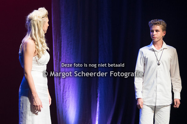 13. Penelopeia en telemachos en kapers