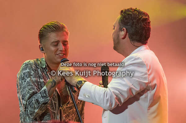 Tino Martin Live on the Beach