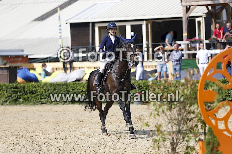 Elise Van den Branden