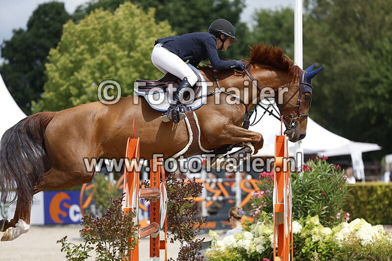 oda charlotte lyngvaer