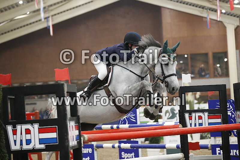 Monique van den Broek