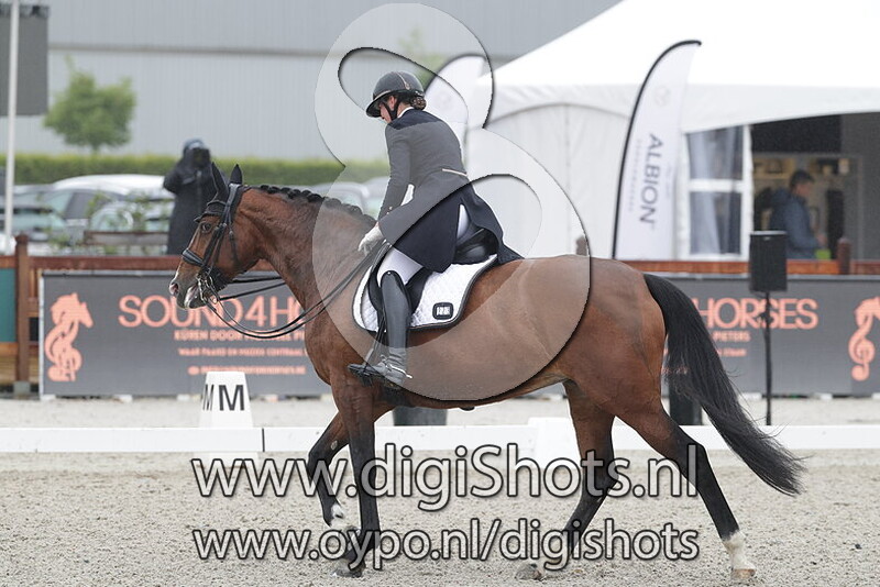 Just A Little Bit Krack vh Klaverhof