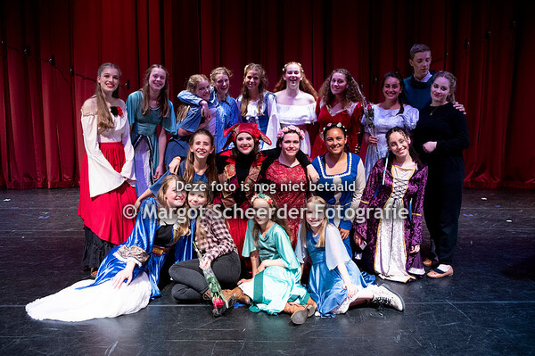 03 Scène 9 - Opstand van de vrouwen