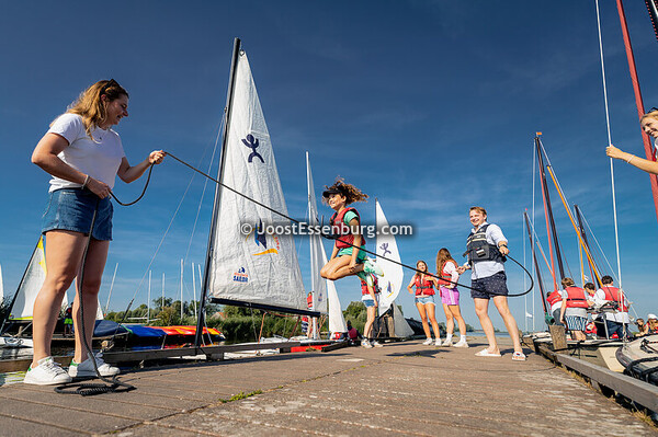 De Bird - Week 7, 2024