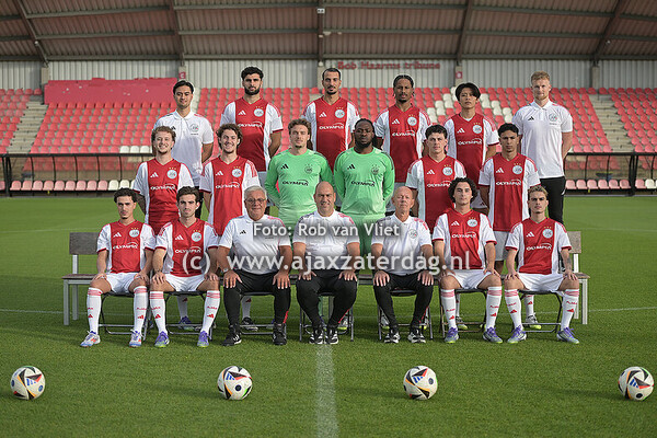 Elftalfoto's Ajax Zaterdag elftallen 2025-2026