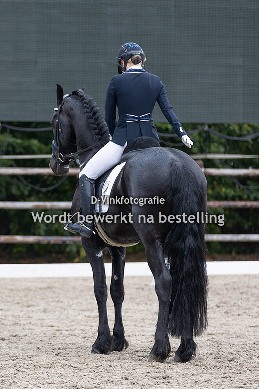 Agnes van Rijswijk - Black Label