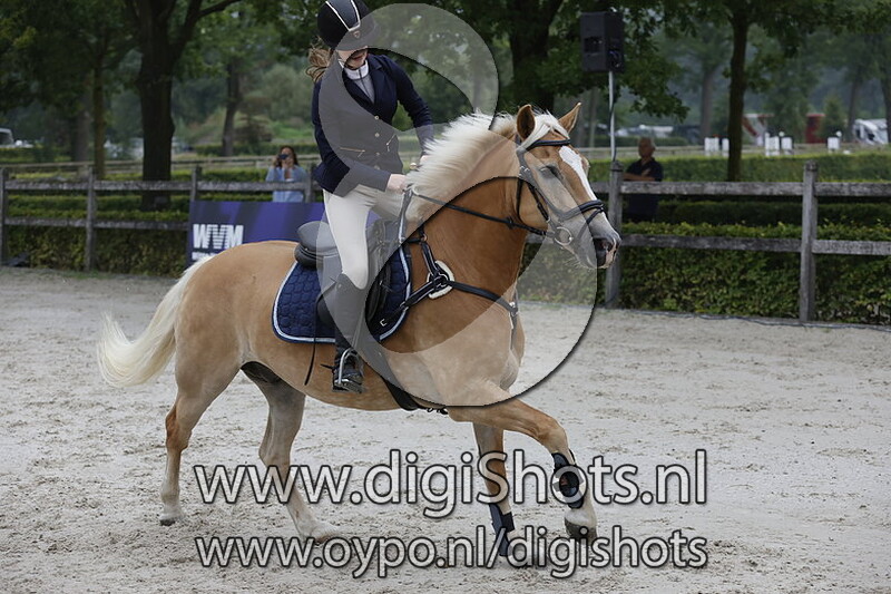 Klasse 1.10 cat DE 1e manche