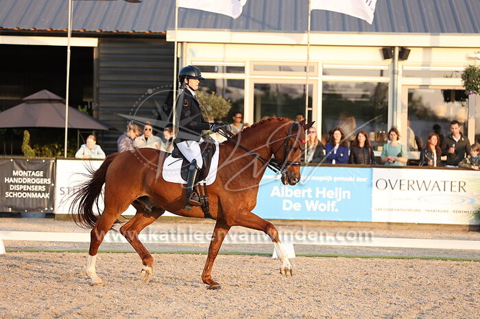 Valeria Litovchenko - Easy Deasy