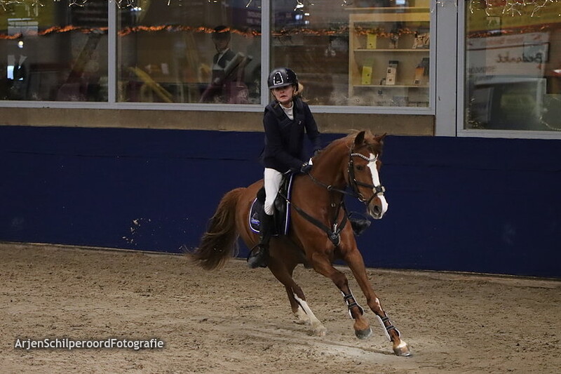 Indoor Beukers 26-12-2022 Pony's Klassiek Prijsuitreiking 90cm