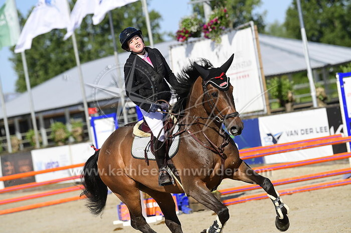 Izzy Waldman - Miss Cake