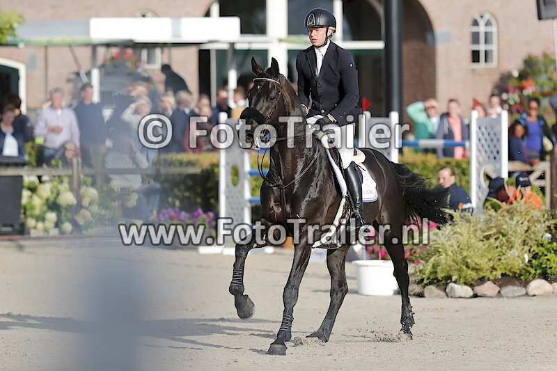 Dennis Van Den Brink