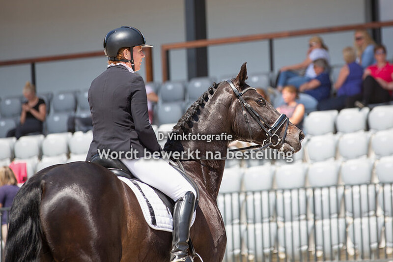 950. Karin Baas-van de Werff - Donnevanck