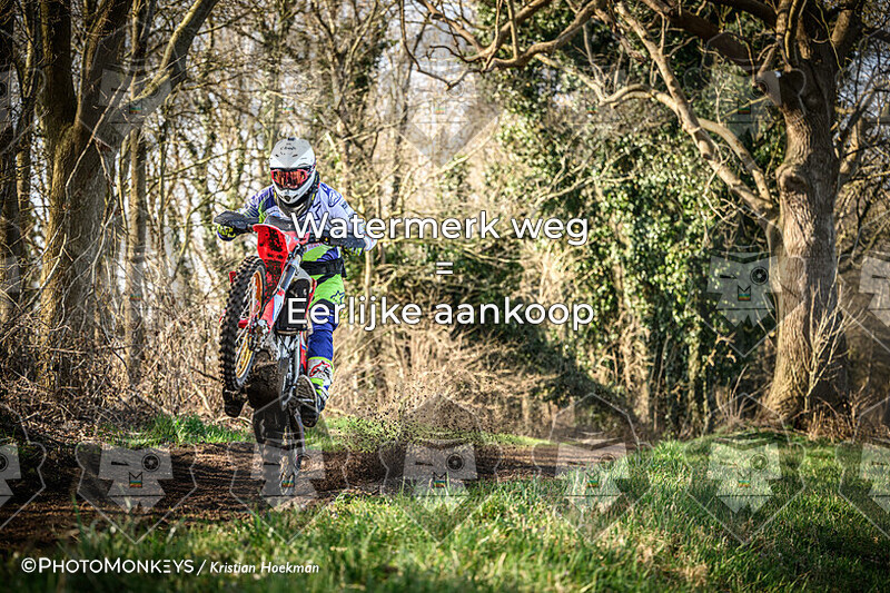 -- ONLINE -- OTR/ Offroad De Wijk - Locatie 1 - spatborden rood en oranje