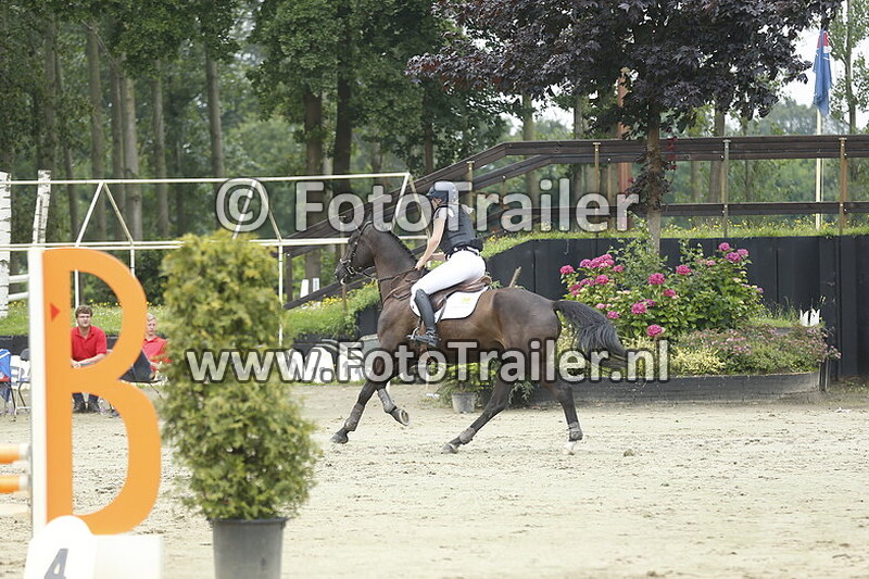 anouchka hoogstraten