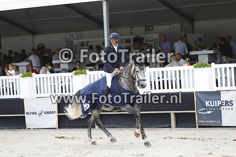 Awards S14 - Final Small Tour