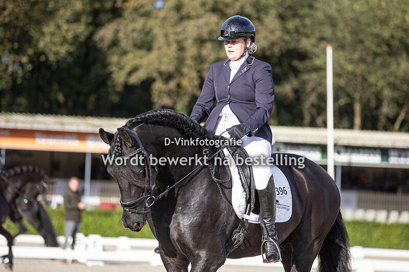 Sandra Feenstra - Stal Hettinga's Djurre